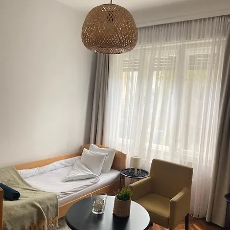 Flora Apartment Νόβι Σαντ Εξωτερικό φωτογραφία