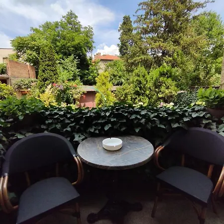 Flora Apartment Νόβι Σαντ Εξωτερικό φωτογραφία